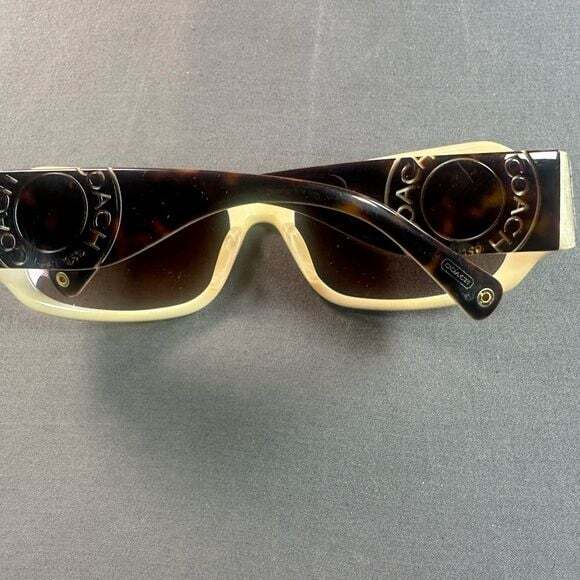 Coach Tortoise LEXI Sunglasses, W/Case Authentic Vintage excellent condition main image 6